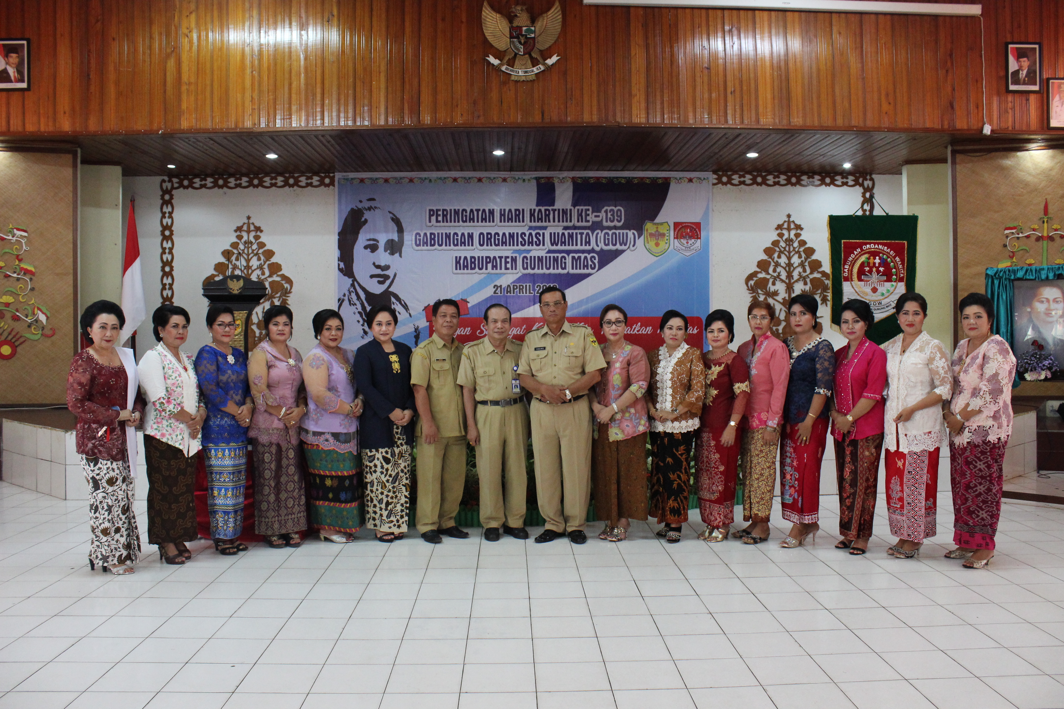 Perayaan Hari Kartini Tahun 2018, “GOW Gumas Adakan Bazzar & Lomba Busana Kartini”