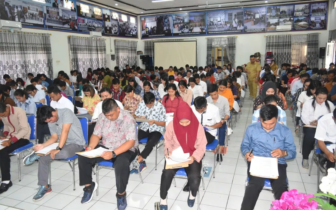 321 Peserta Mengikuti Test Tertulis PTT RS Pratama Tumbang Talaken