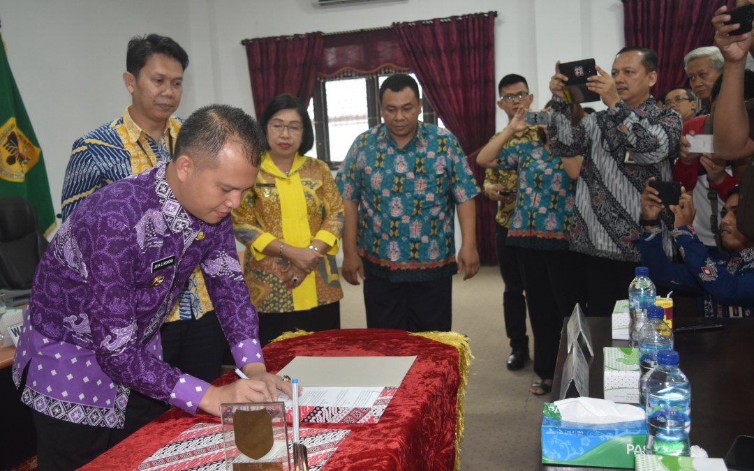 Pemkab Gunung Mas dan Kantor Pelayanan Pajak Teken Kesepakatan Bersama