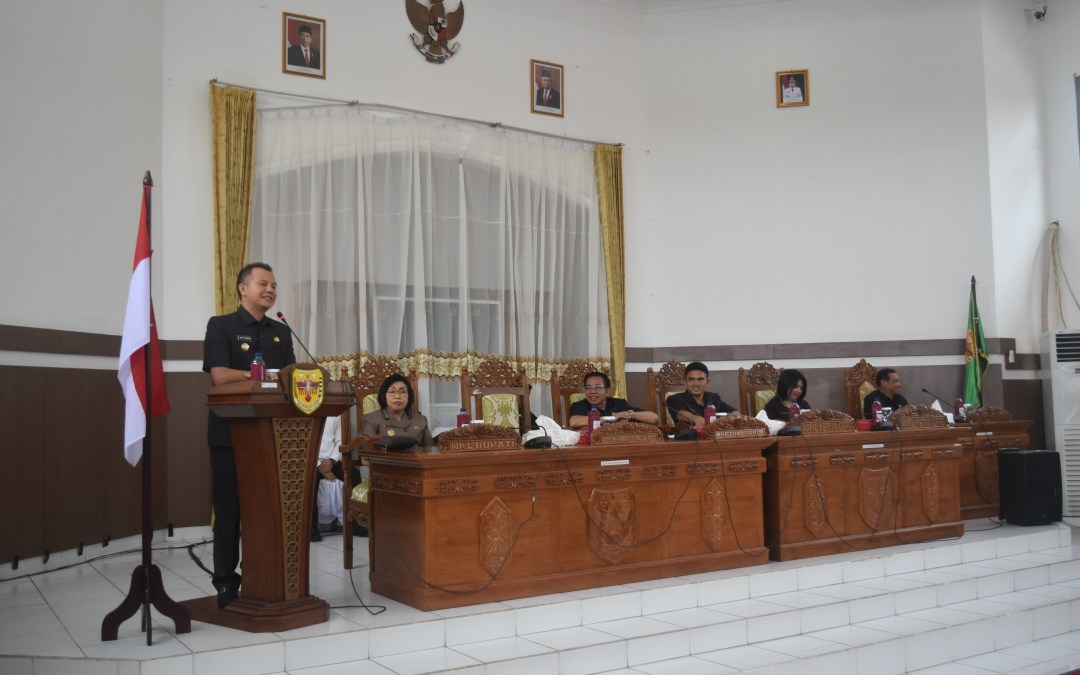 Bupati Menajawab Pandangan Umum Fraksi-Fraksi