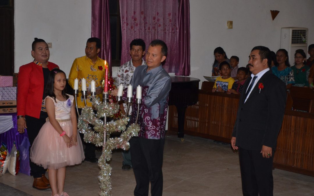 Bupati Gumas Hadiri Perayaan Natal Perdana Warga Dusmala