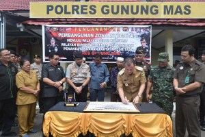Menuju Wilayah Bebas Korupsi, “Polres Gumas Canangkan Zona Integritas”